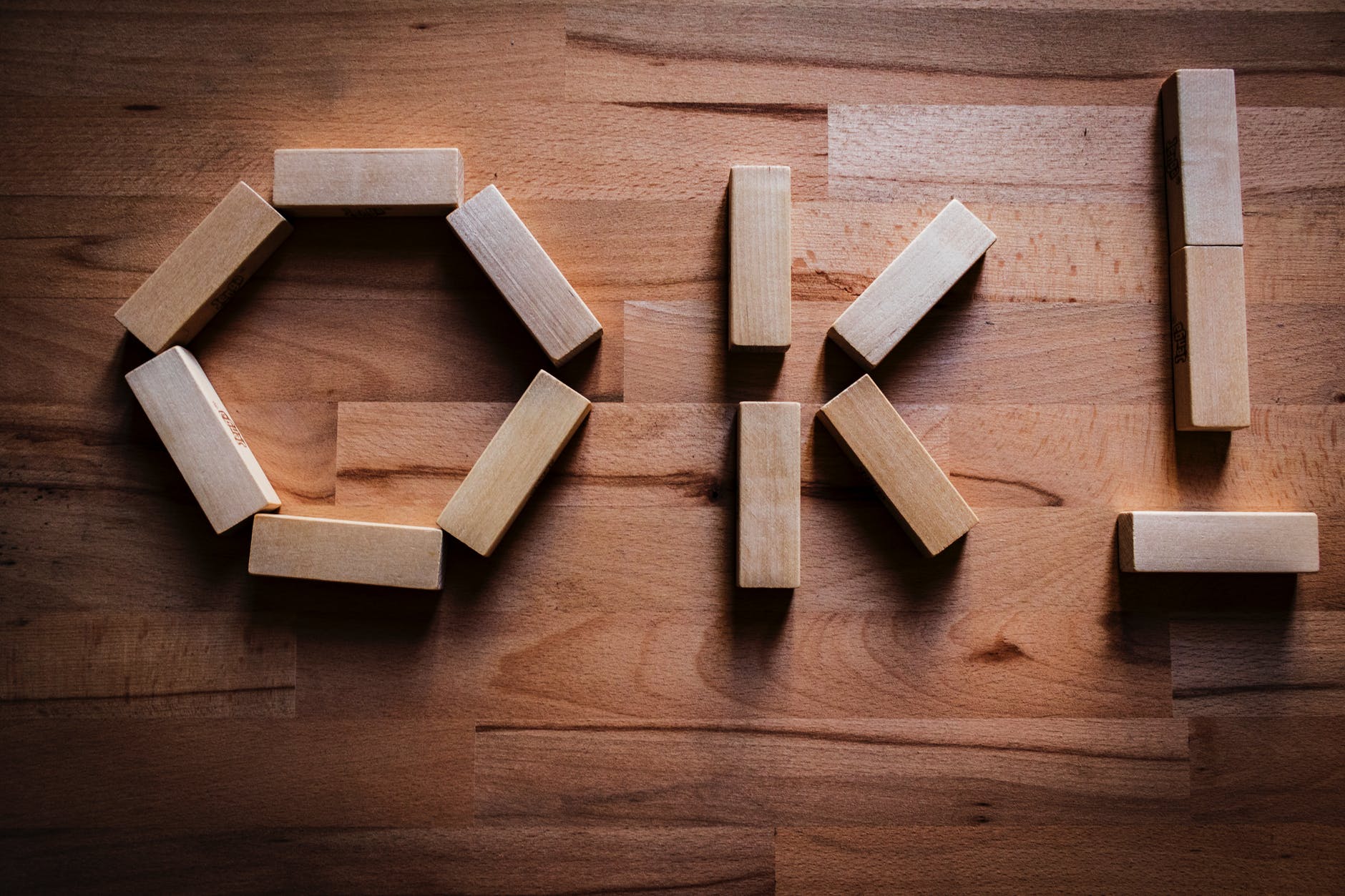 割れやすいベッドの板の特徴と床板が割れた時の修理 交換方法